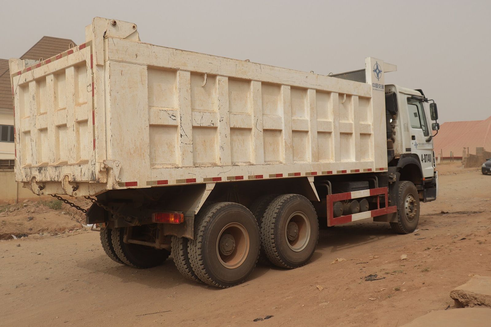Camion benne de sable